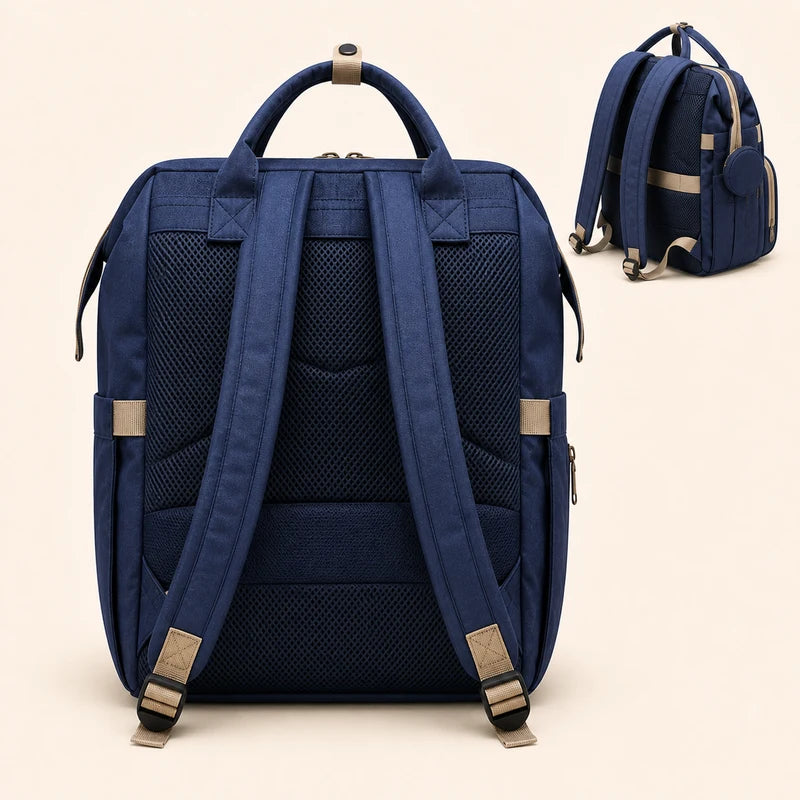 Vista traseira da mochila maternidade azul-escuro com alças acolchoadas e painel respirável