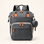 Mochila maternidade térmica cinza em fundo off-white Alumi